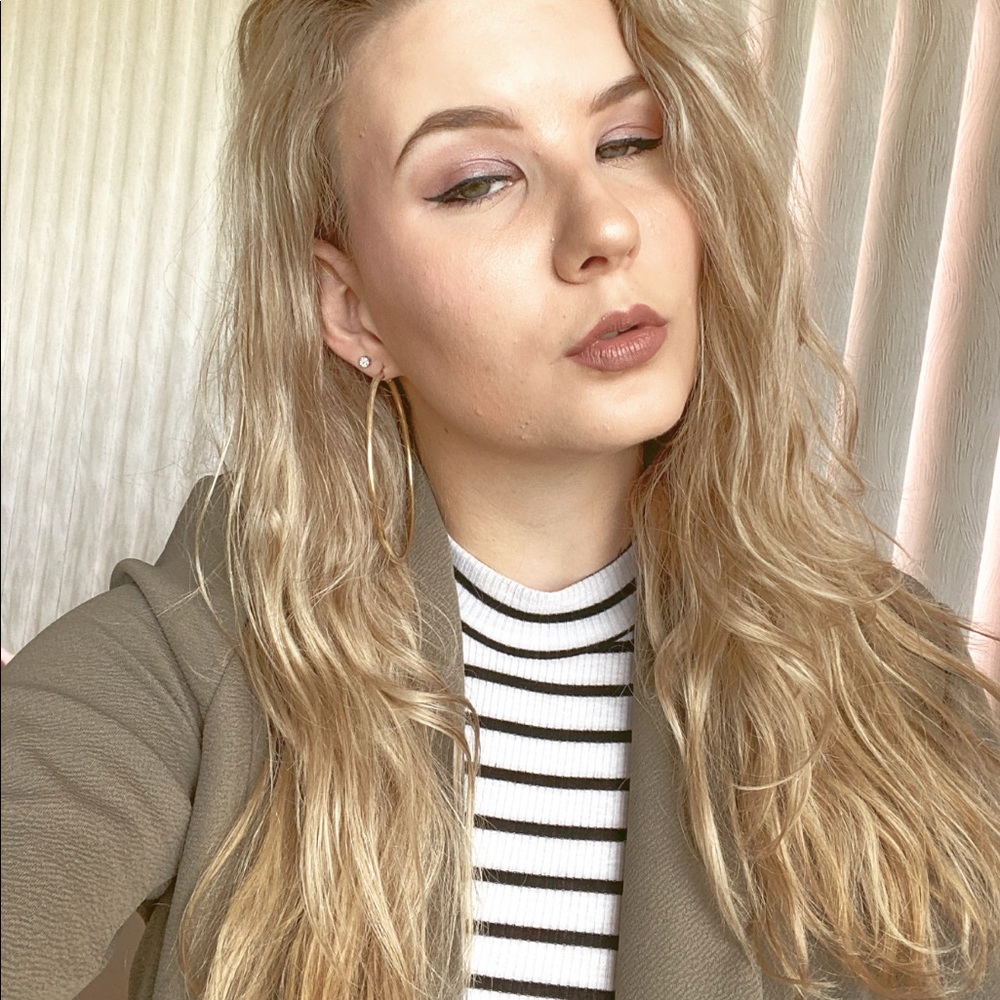 Meet your Posher, Allison